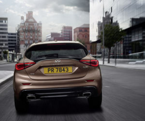 Infiniti Q30