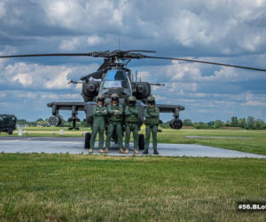 Era Apache w Polsce nabiera tempa. Pierwszy lot szkoleniowy z polskim instruktorem