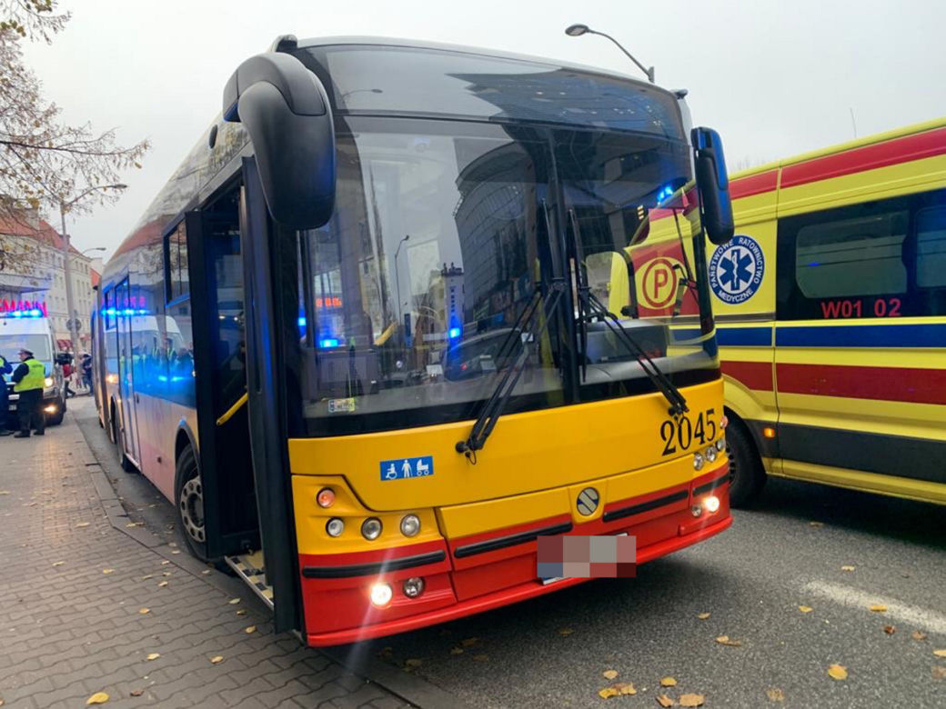 Dantejskie w autobusie. Kilkoro dzieci rannych po gwałtownym hamowaniu