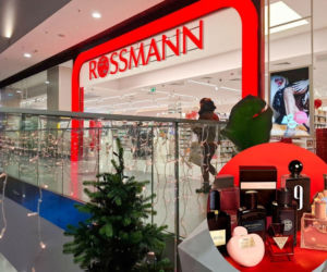 Te perfumy warto kupić na promocji 1+1 w Rossmann. Są idealne na prezent