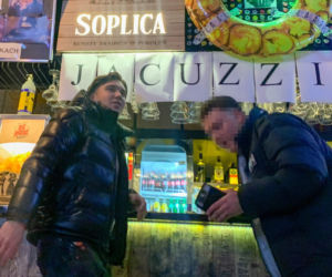 Syn Steczkowskiej baluje mimo zakazu