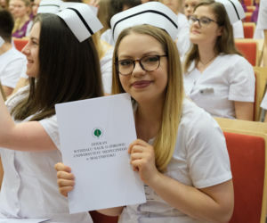 Białystok. Czepkowanie pielęgniarek i położnych