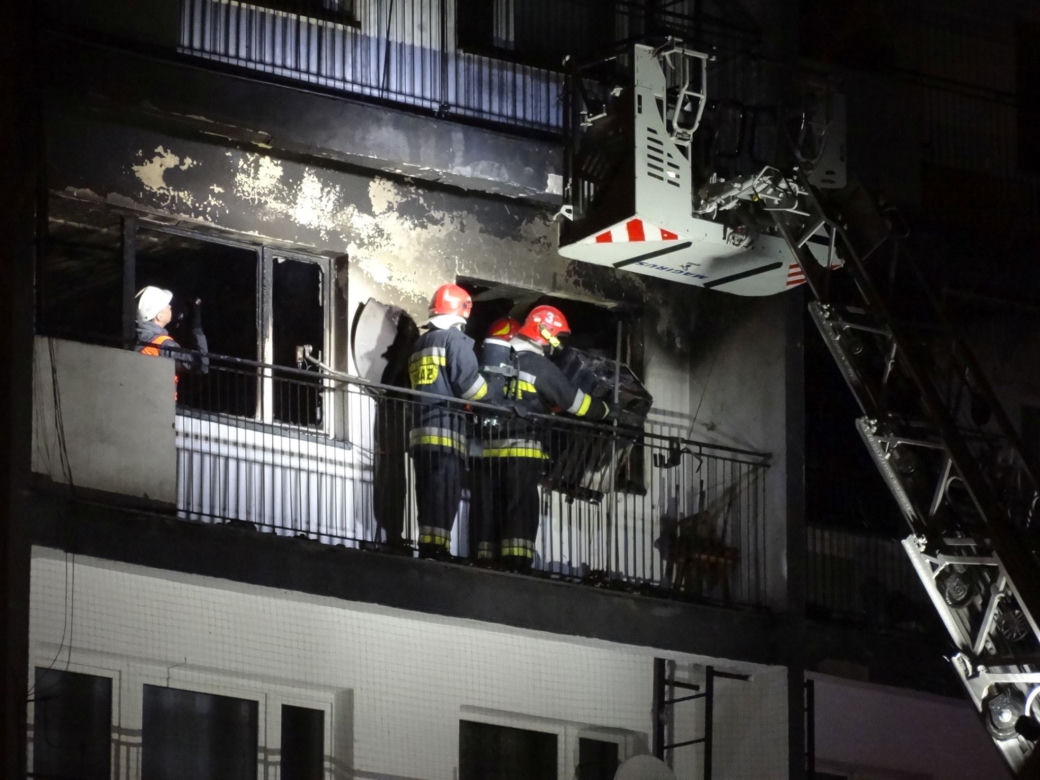 Kraków: Pożar w bloku przy ul. Czarnowiejskiej