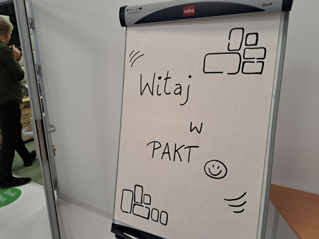 Pracownia Aktywnego Korzystania z Technologii PAKT w Tarnowie