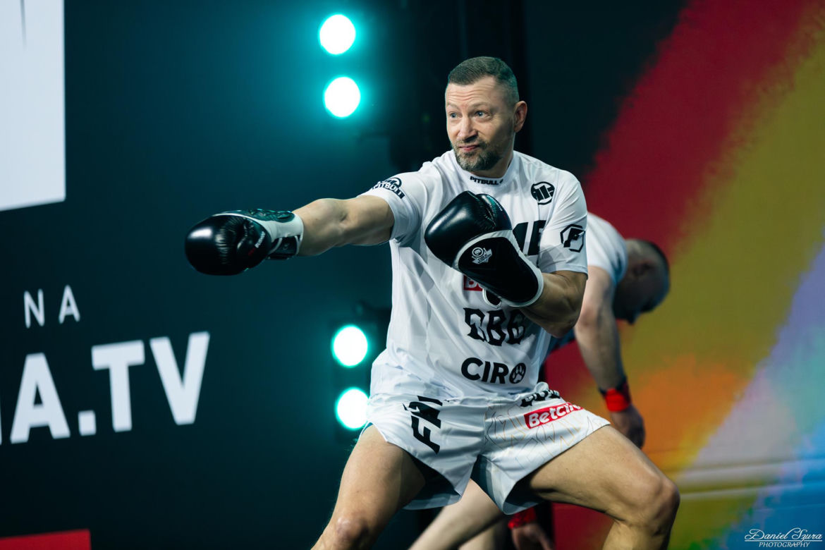 FAME MMA 20 ważenie i media trening