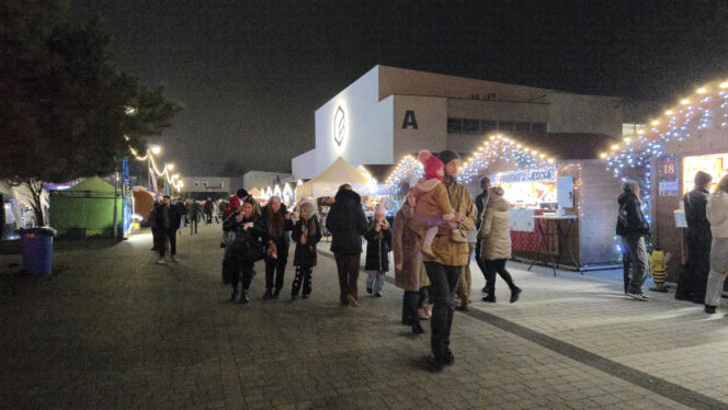 Magia świąt na kampusie Politechniki Bydgoskiej. Za nami coroczny jarmark