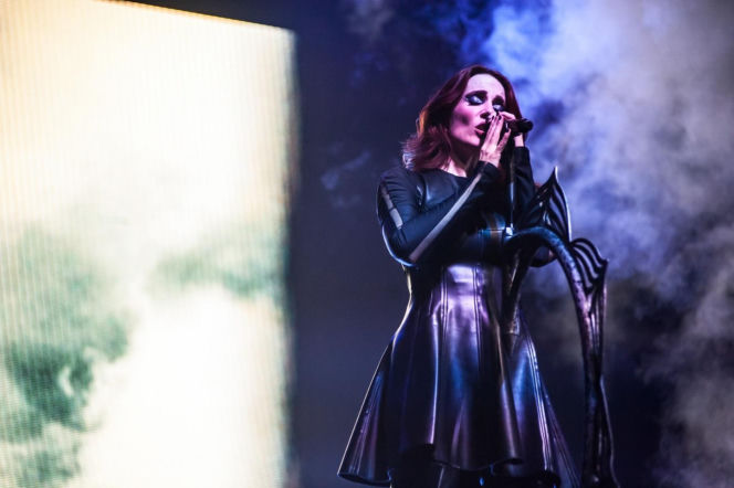 Misternie zaplanowane wizualne widowisko – Epica, Amaranthe i Charlotte Wessels zagrali w Warszawie [RELACJA]