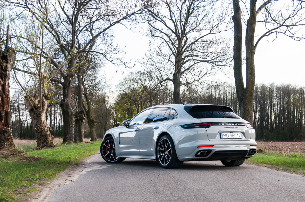 Porsche Panamera Turbo Sport Turismo 4.0 V8 550 KM