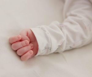 Połamała 5-miesięcznemu synkowi rączki i nóżkę. Czy dziecko wróci do wyrodnej matki?