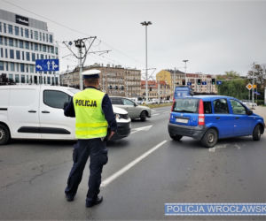 Pożar w centrum Wrocławia. Koparka uszkodziła gazociąg