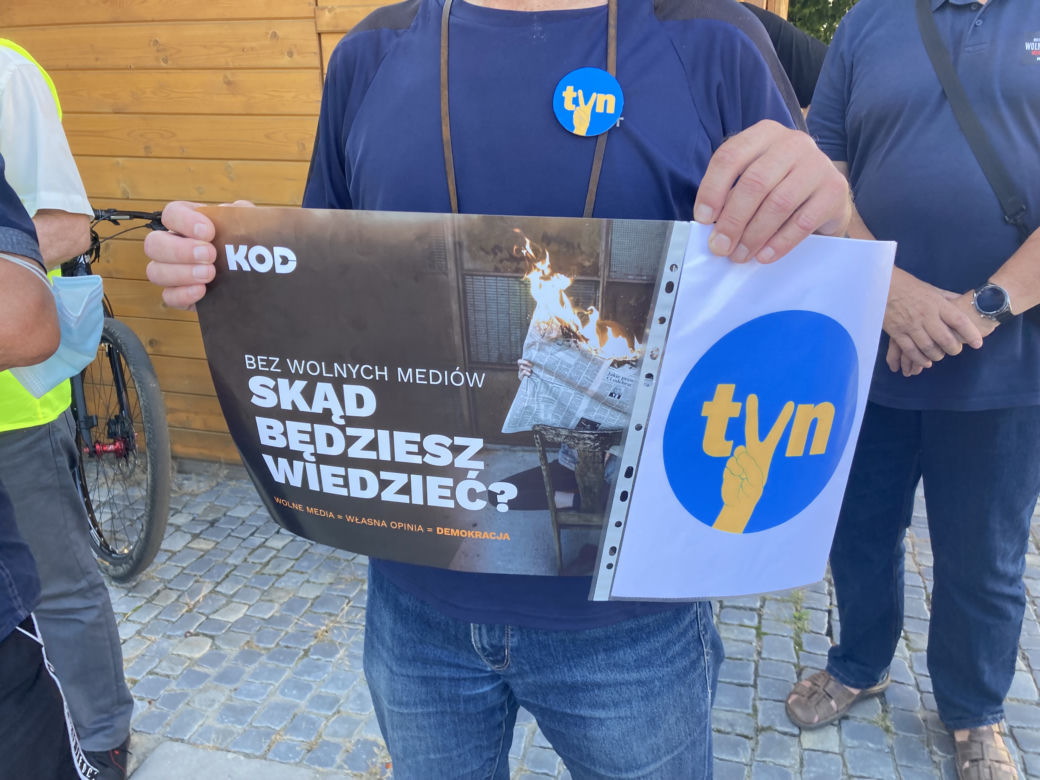 Protest w Nowym Sączu przeciwko zmianom w ustawie o radiofonii i telewizji