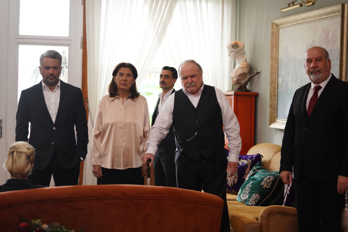 To Gulgun zostawiła makabryczny prezent w sypialni Halisa i Hatice