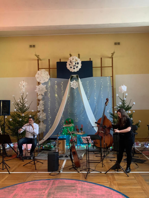 Koncert świąteczny w Szkole Podstawowej nr 13 