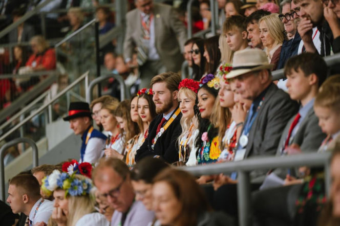 Kongres Świadków Jehowy. Israel z USA zachwycony Warszawą. Mówił o międzynarodowej rodzinie