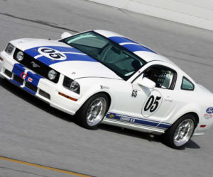 Ford Mustang FR500C 2005