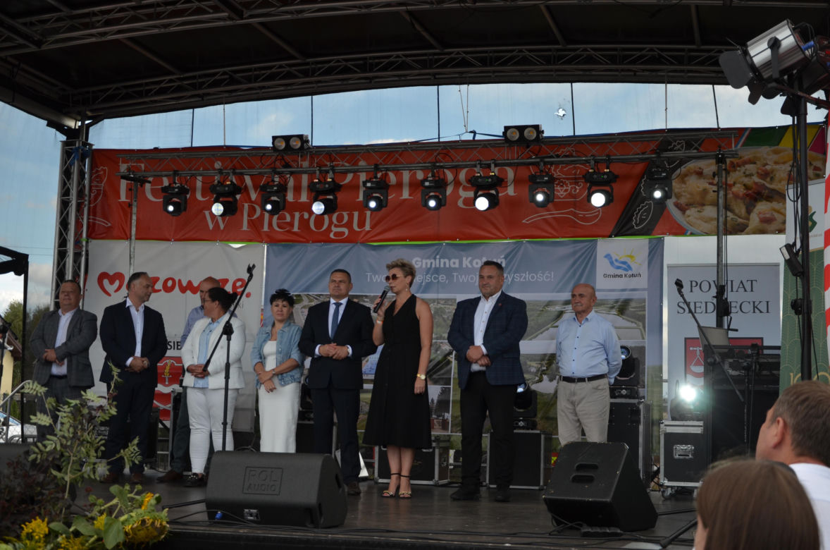 W konkursie na najlepsze pierogi w powiecie Siedleckim w 2025 roku zwyciężył męski zespół KGW „Sami Swoi” z Kotunia! 