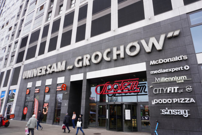 Dziś tak wygląda miejsce po dawnym Uniwersamie Grochów