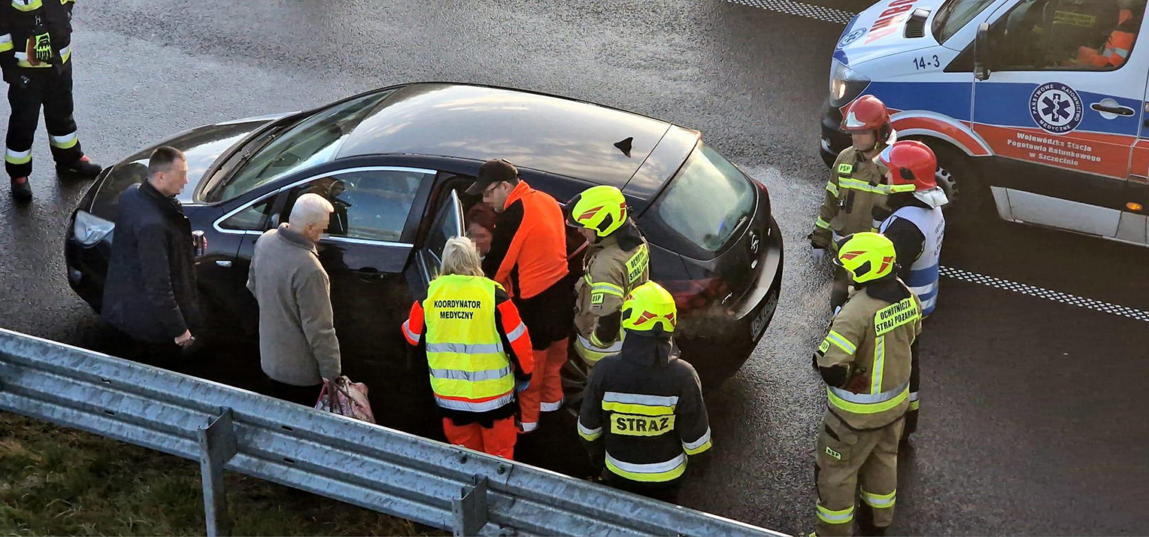 Totalna demolka pod Kołobrzegiem. Zmasakrowane auta i wielu rannych!