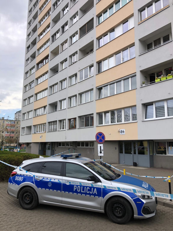 Działania służb w bloku przy ul. Gajowickiej