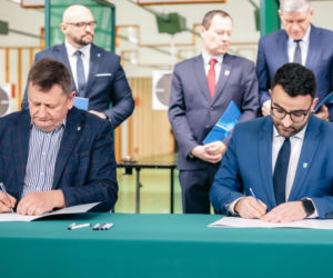 Powiat rzeszowski i łańcucki z porozumieniem o wsparciu w kryzysach. Chodzi o sprzęt, logistykę i ewakuację