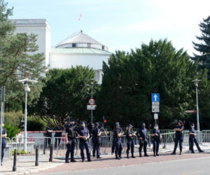Wybudują bramę za prawie milion bo boją się protestów