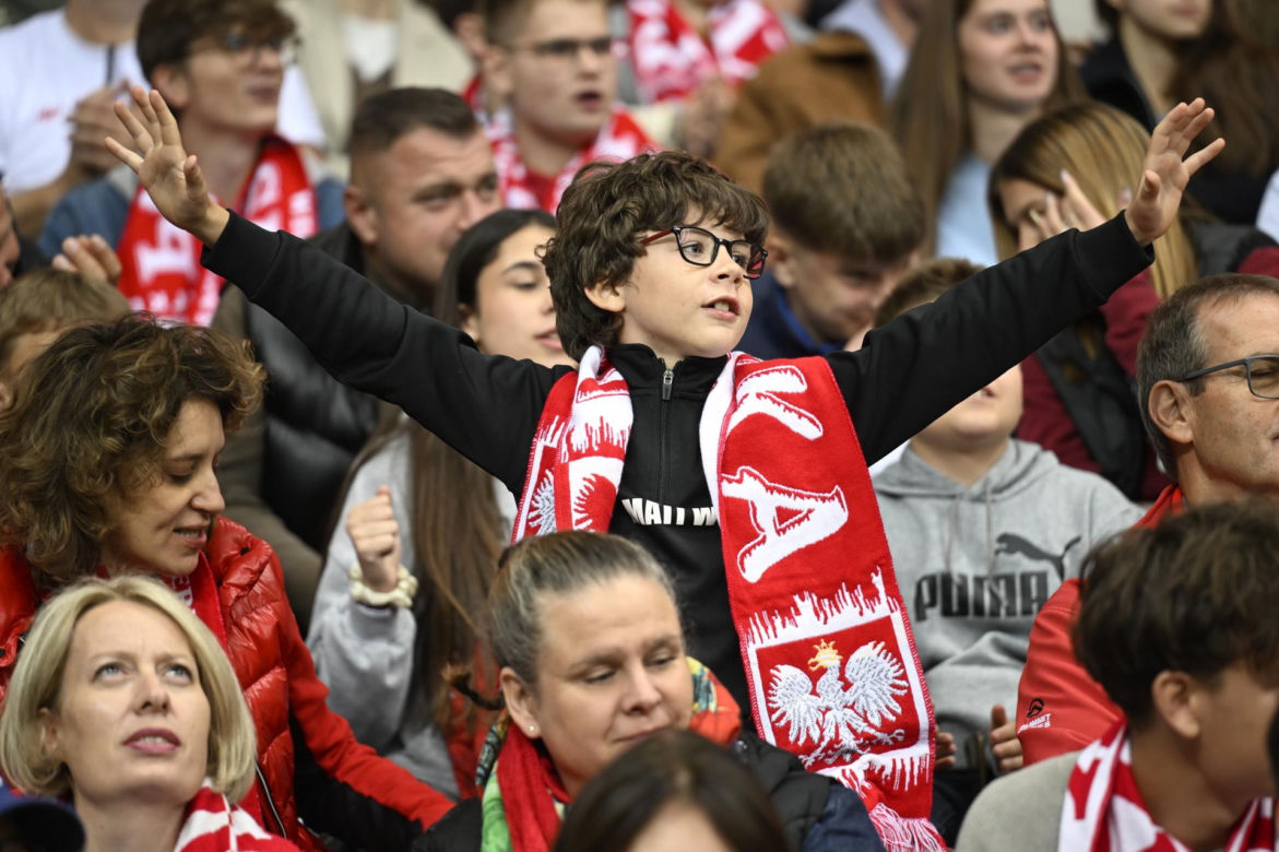 Kibice na meczu Polska - Rumunia. Znajdź się na zdjęciach z Narodowego!