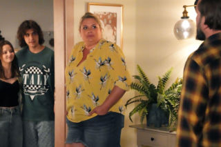 Barwy szczęścia odc. 3295. Ewa (Gabriela Ziembicka), Romeo (Jacek Tyszkiewicz), Aldona (Elżbieta Romanowska)