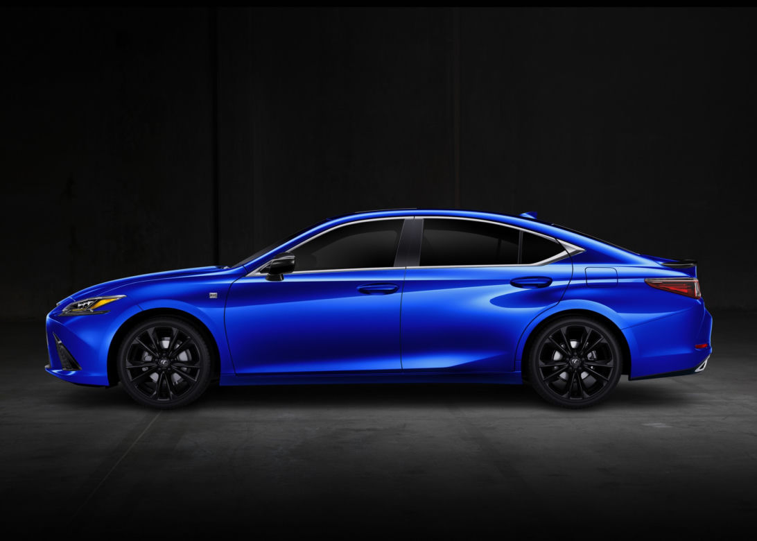 Lexus ES z napędem AWD