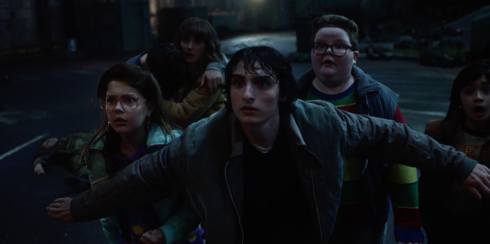 Ostatnie odcinki hitu Netflixa obejrzymy w trzech transzach.
