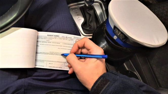 Mieli zbyt ciężką nogę!  Na razie za kierownicę nie wsiądą