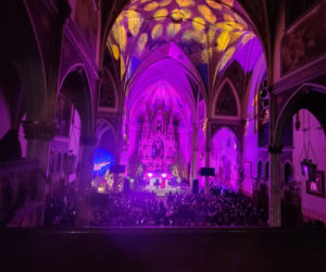 Wielkie Kolędowanie z gwiazdami na Greenpoincie