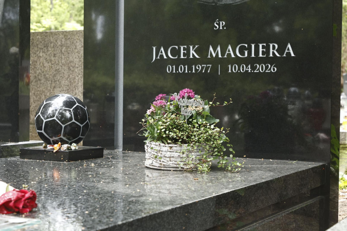 Nowy grób Jacka Magiery