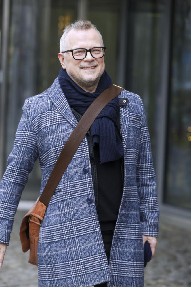 Sportowcy i aktorzy pod siedzibą TVN