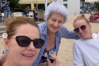 Ewa Skibińska z mamą i córką