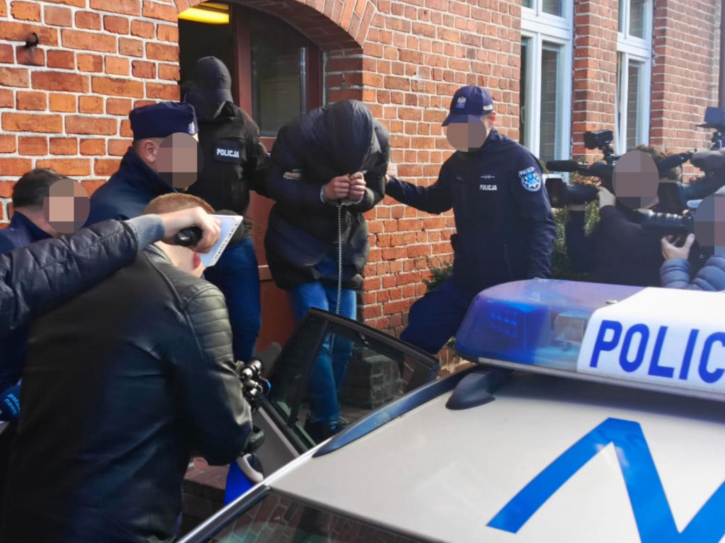 Łebieńska Huta. 10-latek zginął pod kołami pirata drogowego. Doprowadzenie 33-latka
