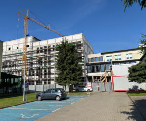 Duża inwestycja ANS. W tym budynku będzie SOR, nowoczesne laboratoria i sale wykładowe
