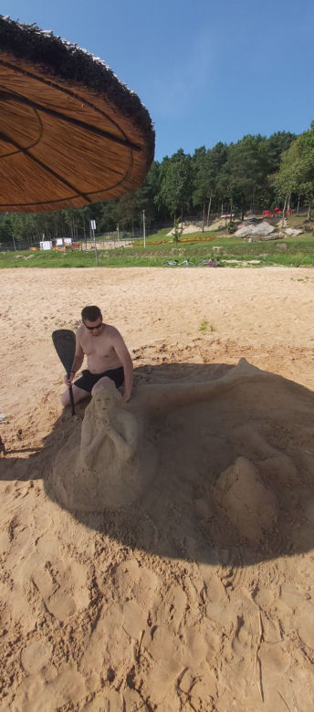 Szukamy imienia dla Syrenki, która pojawiła się na plaży w Brodach