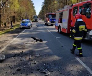 Koszmarny wypadek w Łódzkiem: Senior jechał swoim VW wprost pod pędzącą ciężarówkę!
