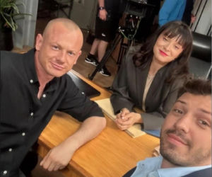 Barwy szczęścia nowy sezon na planie. Justin (Jasper Sołtysiewicz), Sergiusz (Mateusz Burdach), Natalia (Maria Dejmek)