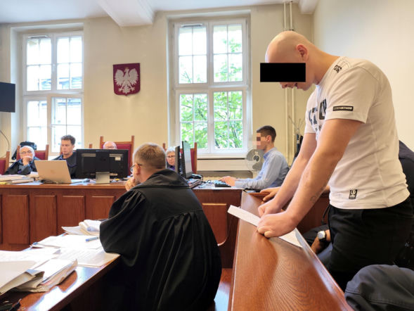 Norbert zabił sąsiada, skacząc mu po głowie. Zrobił z twarzy Krystiana sieczkę!
