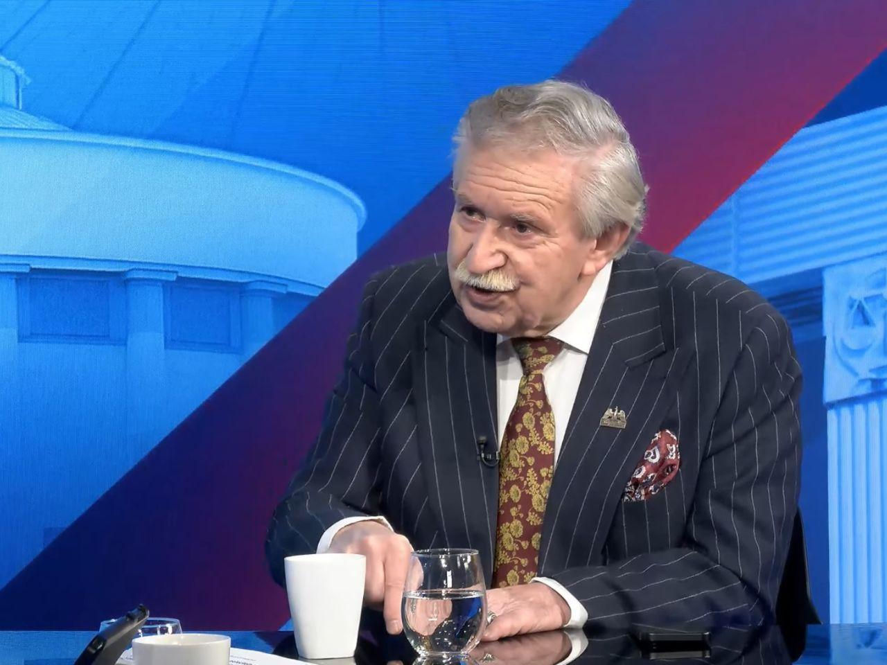 Генерал Комороницкий предупреждает о «одноразовой» армии. Объясняет, что это значит