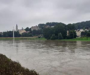 Podwyższony stan wody na Sanie w Przemyślu