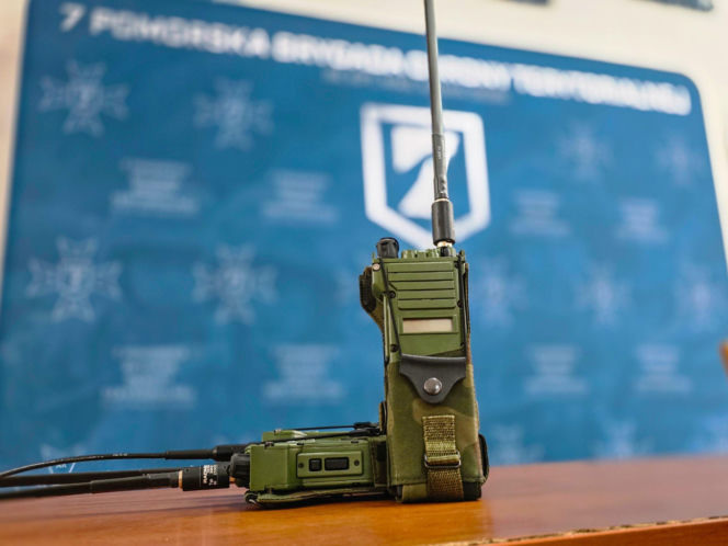 Radiostacje 3501 dla pomorskich Terytorialsów. Nowy sprzęt łączności od Radmor