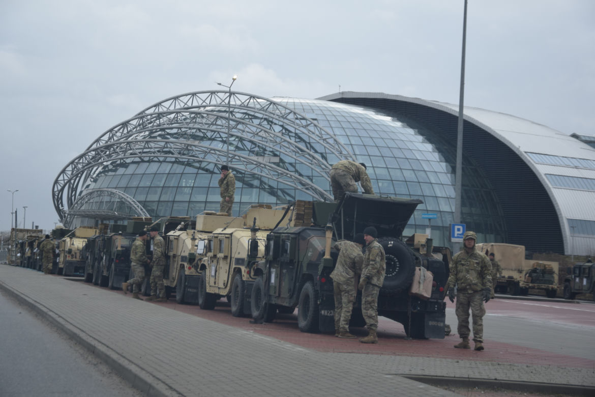 Wojna na Ukrainie. Polacy obawiają się rosyjskiej inwazji. Jak atak Rosji wpłynie na Polskę?