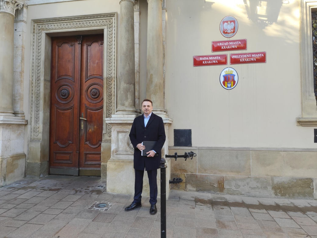Pierwszy dzień w pracy nowego prezydenta Krakowa Łukasza Gibały
