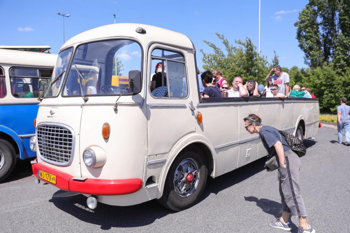 Parada Zabytkowych Autobusów 