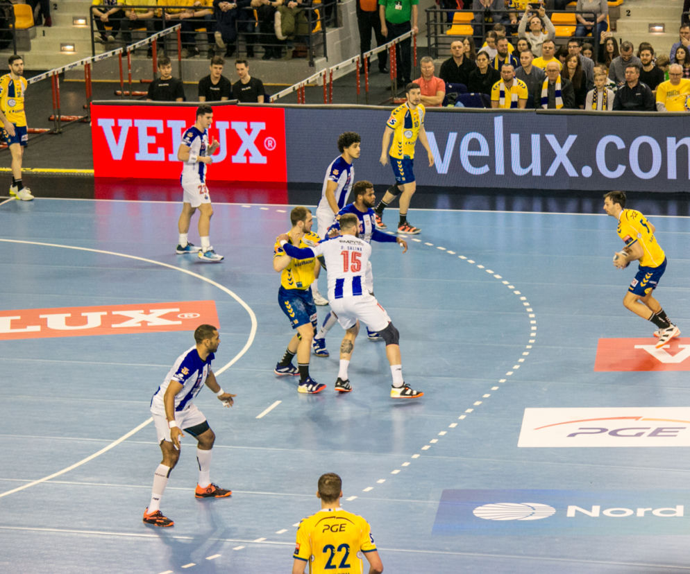 PGE VIVE Kielce pokonało u siebie Porto 30:25