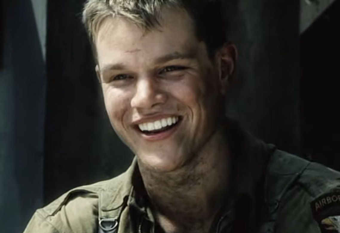 Ta poruszająca scena z "Szeregowca Ryana" to dzieło przypadku. Tom Hanks nie miał pojęcia, co powie Matt Damon