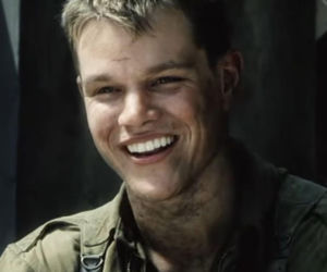 Ta poruszająca scena z Szeregowca Ryana to dzieło przypadku. Tom Hanks nie miał pojęcia, co powie Matt Damon