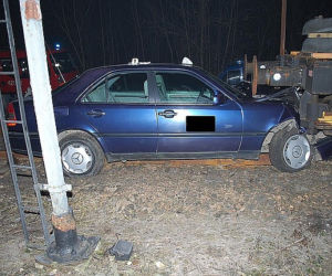 DĘBICA: Pijany taksówkarz jechał po torach